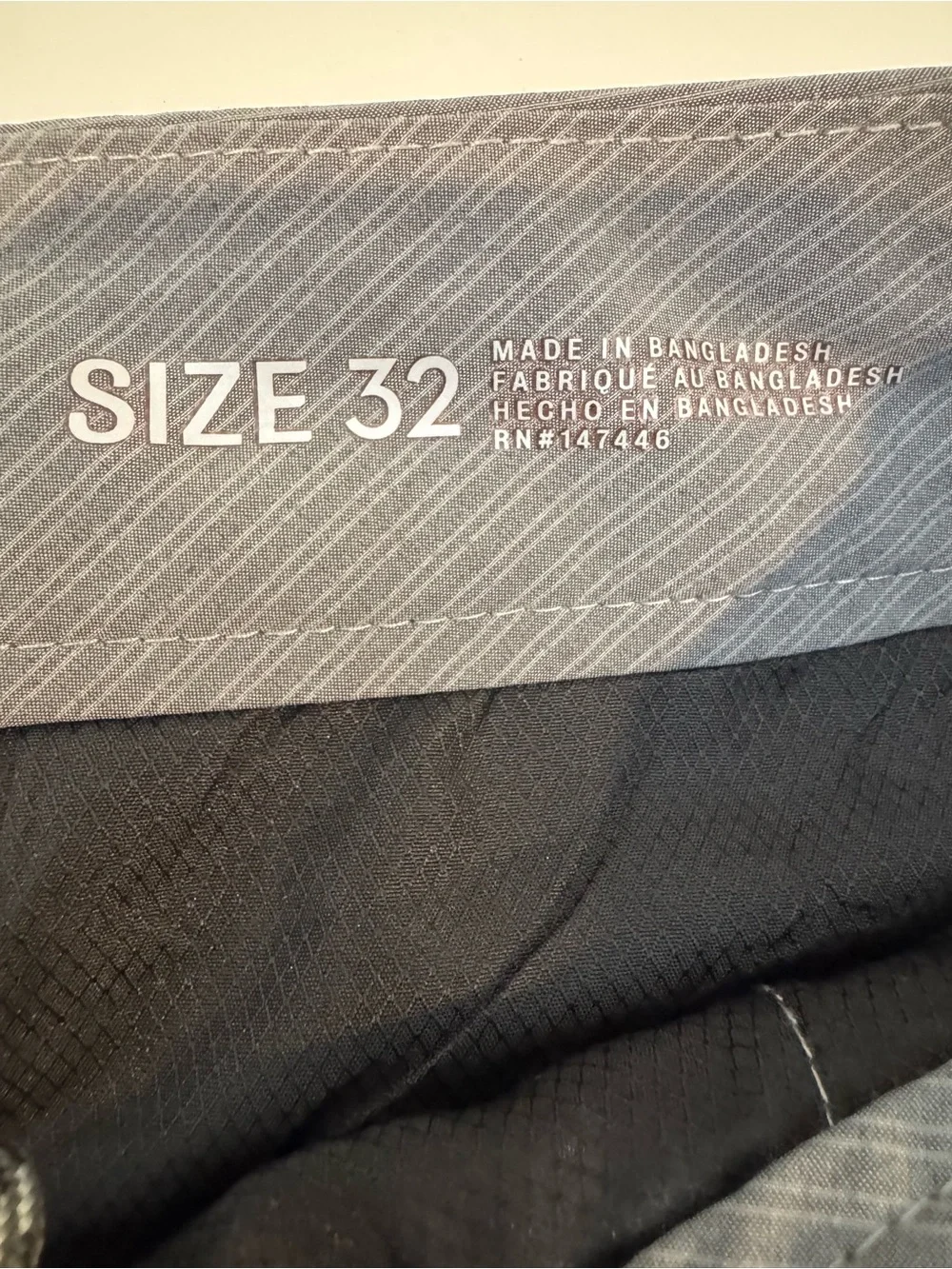 Hang Ten Men’s Gray Performance Golf Shorts Size 32